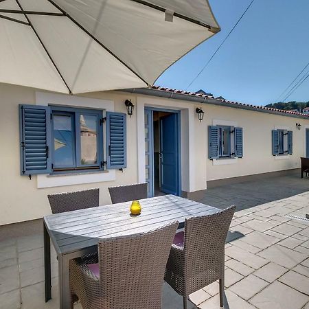 Apartments Relax Veli Losinj Exterior photo