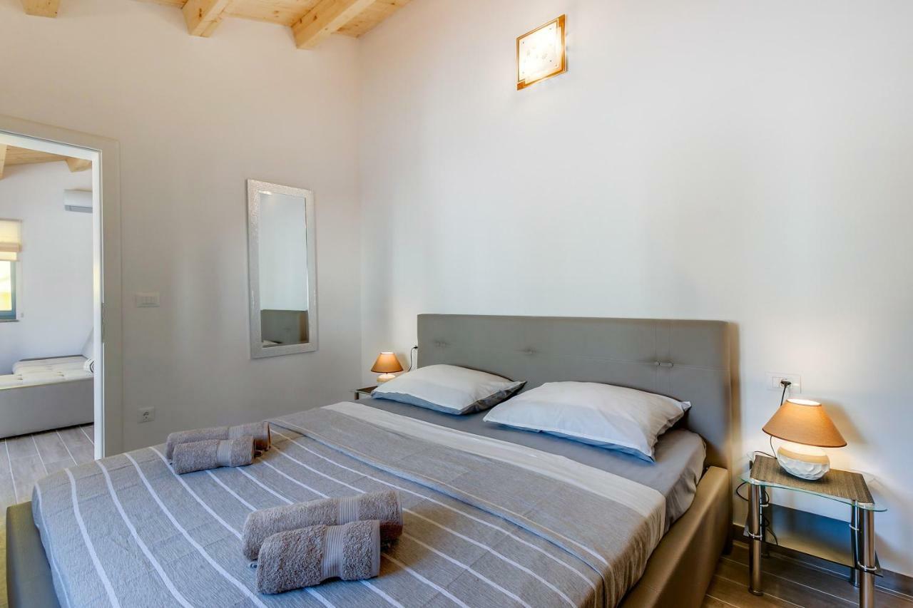 Apartments Relax Veli Losinj Exterior photo